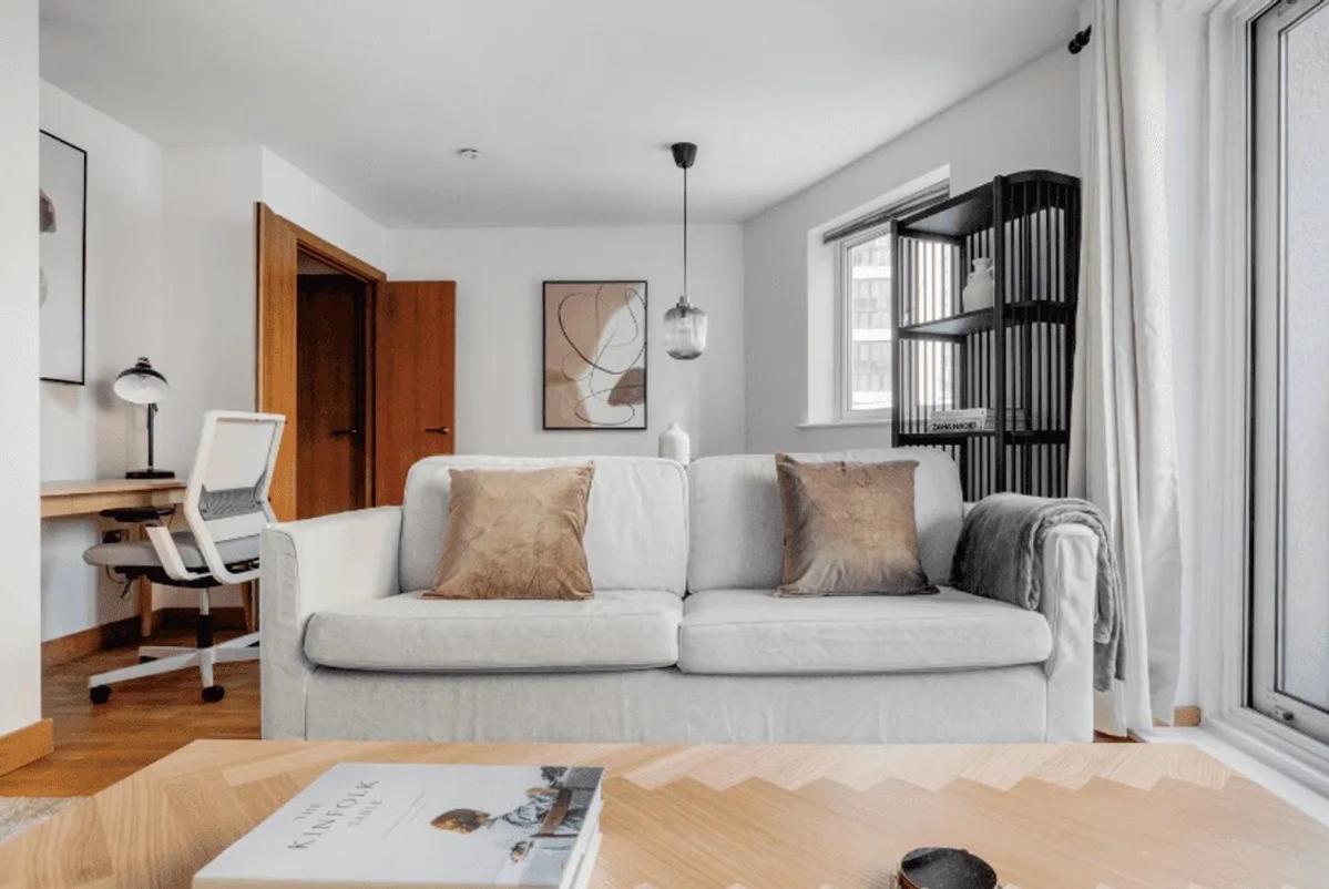 Londwell, Canary Wharf Riverside Retreat, Balcony & Views Londra